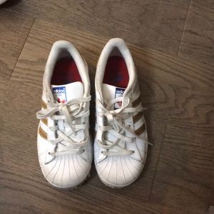 Adidas kids unisex sneakers